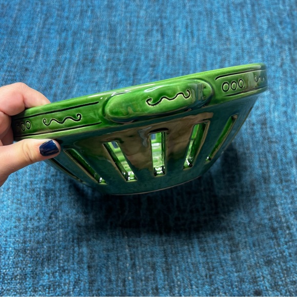 Hungarian Sgraffito Pottery Ceramic Dish Colander Style Berry Bowl Hungary 13" - Picture 5 of 8